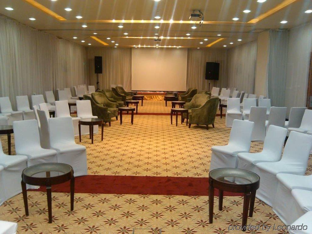 Hilton Garden Inn Riyadh Olaya Business photo